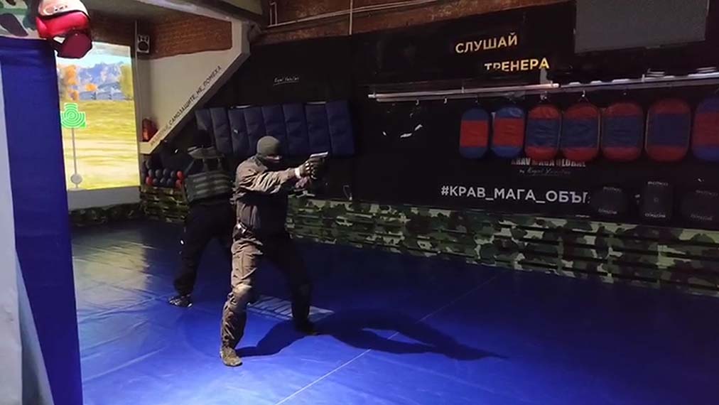 Холостые тренировки из боевого оружия в лазерном тире Рубин (Видео)
